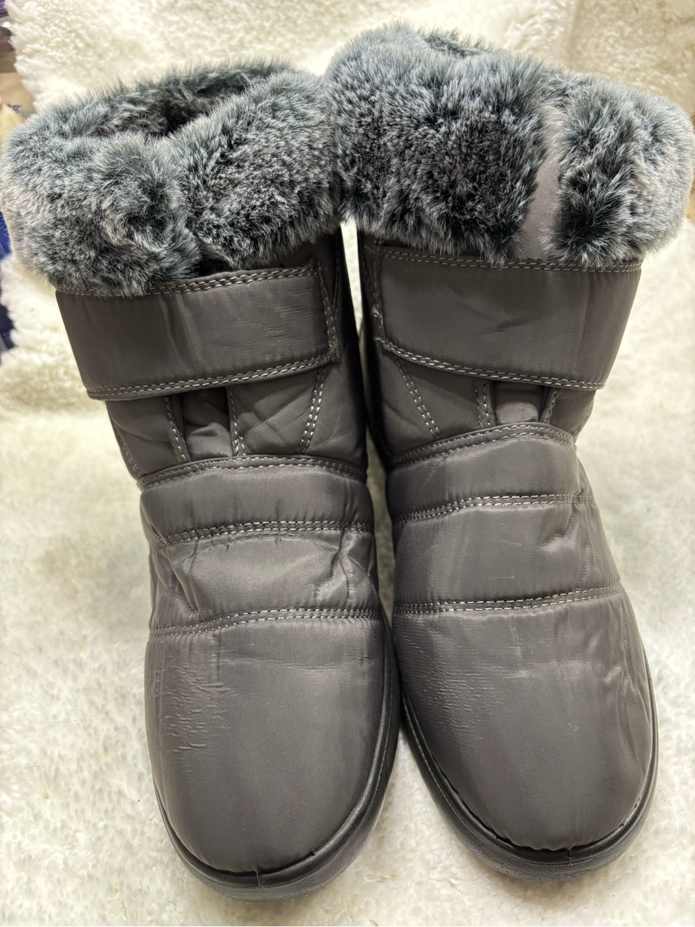 Women’s Gray Faux-Fur Winter Boots Size 10.5